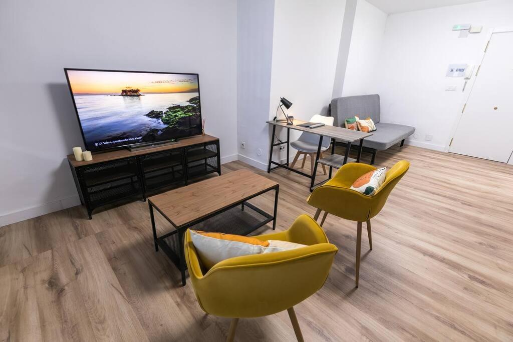 Estudio-oficina Moderno, Centro De Apartamento Jaén